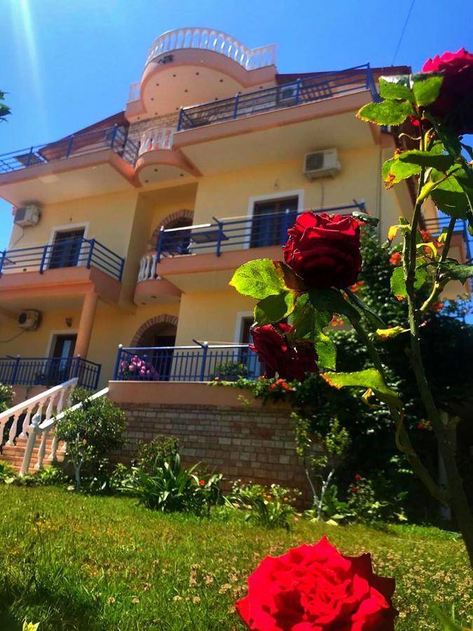 Vila Laura Pasha Villa Ksamil Eksteriør bilde