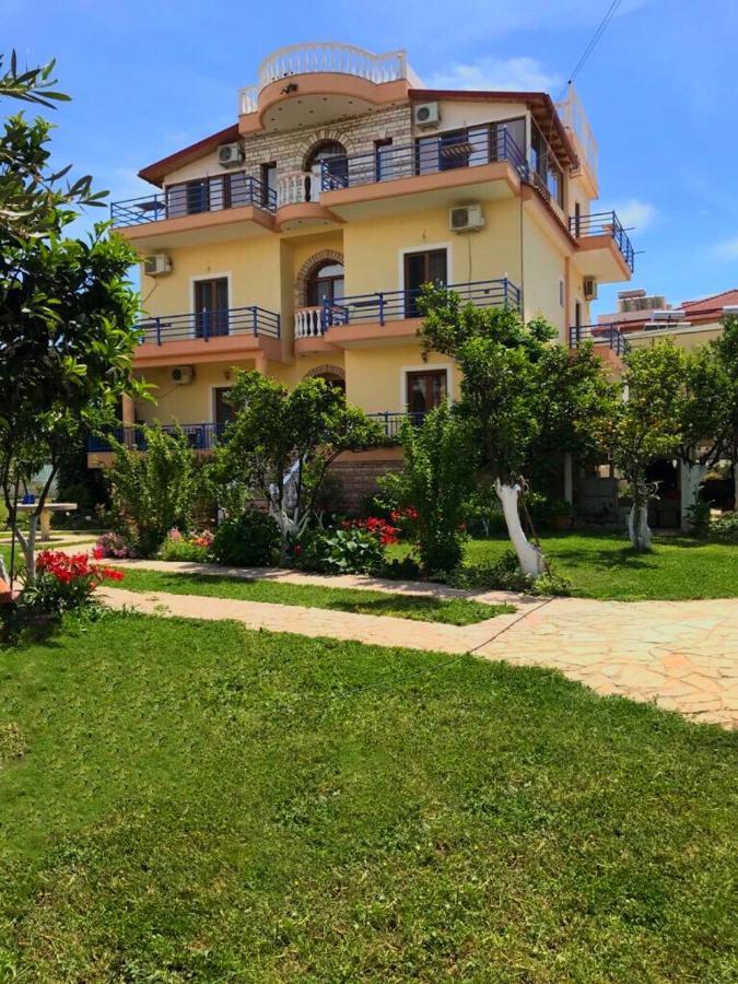 Vila Laura Pasha Villa Ksamil Eksteriør bilde