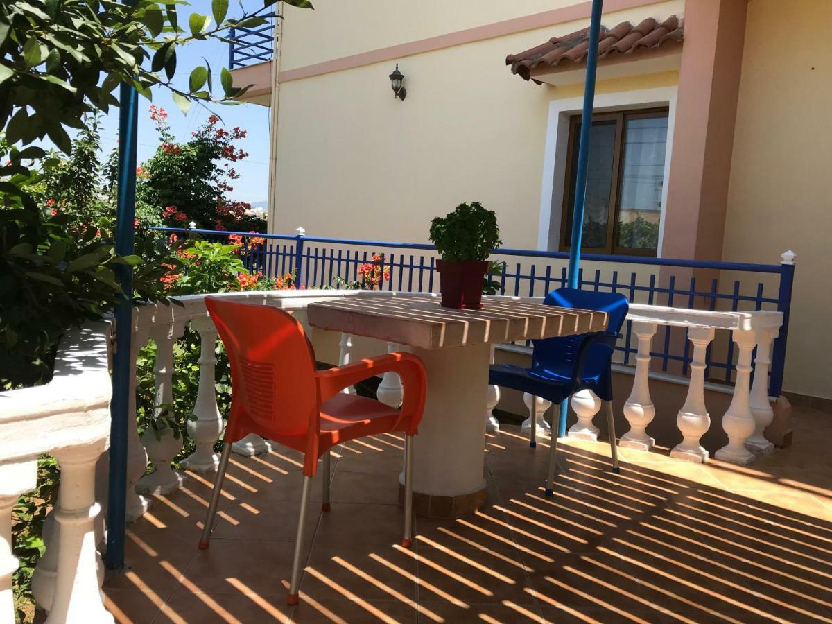 Vila Laura Pasha Villa Ksamil Eksteriør bilde